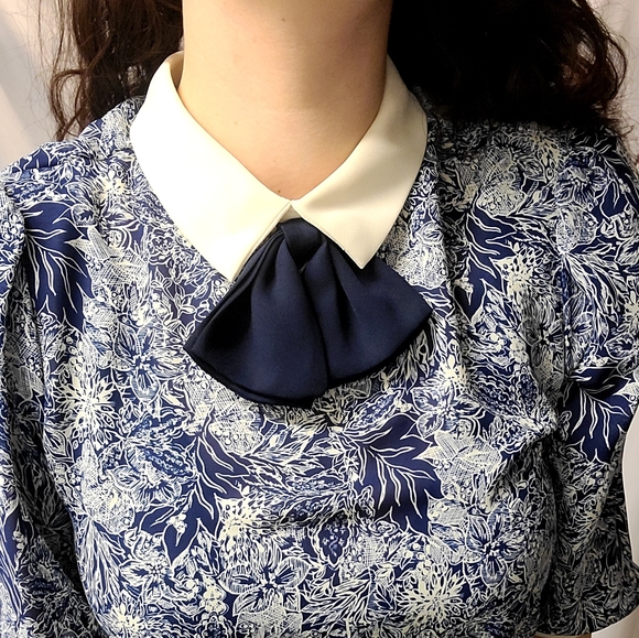 Blue and white dress - Picture 6 of 6